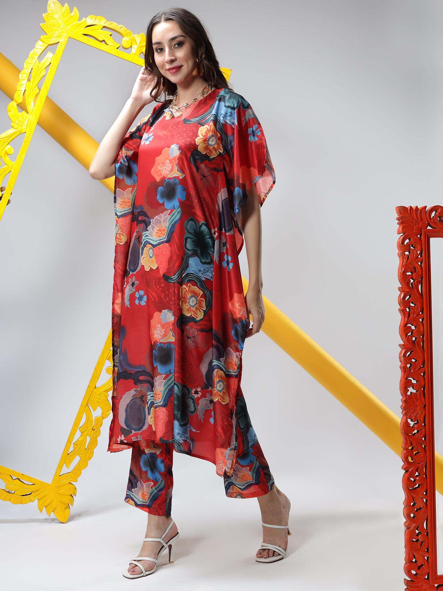 Chic & contemporary Kaftan Style Suit - Set of 2