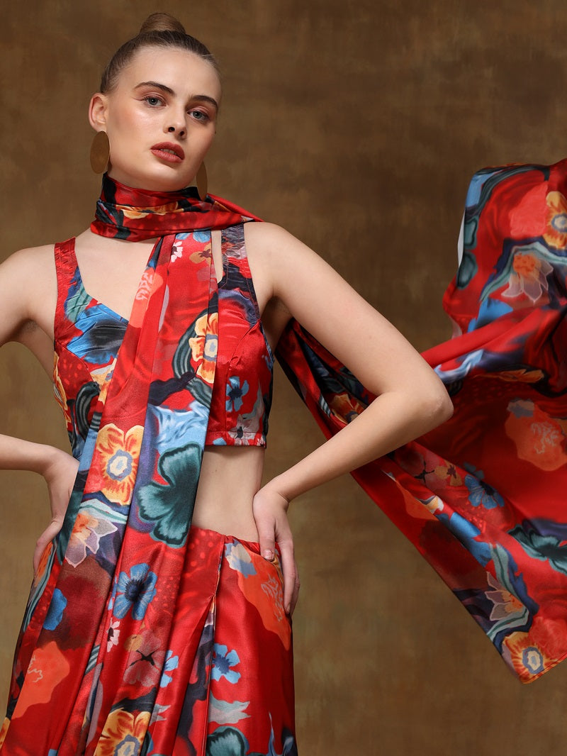 Chic & contemporary stitched saree