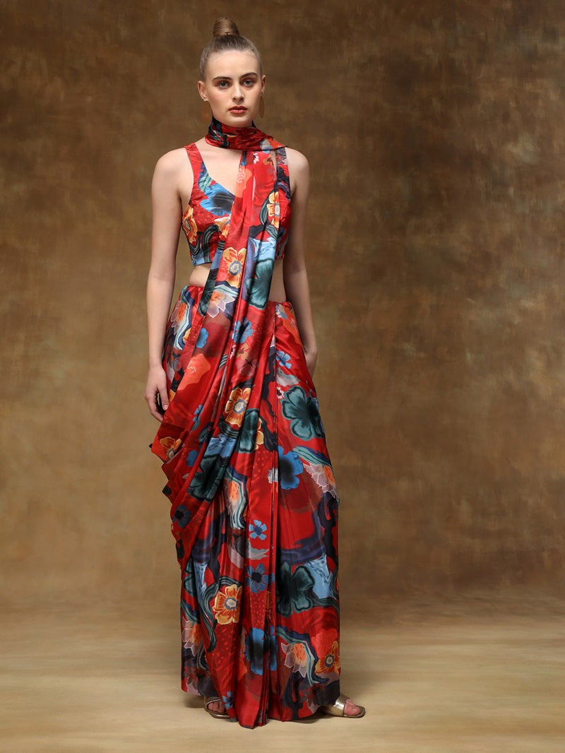 Chic & contemporary stitched saree