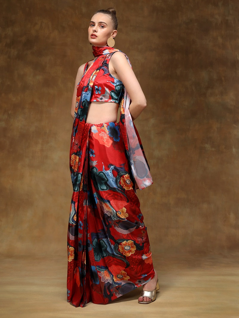 Chic & contemporary stitched saree