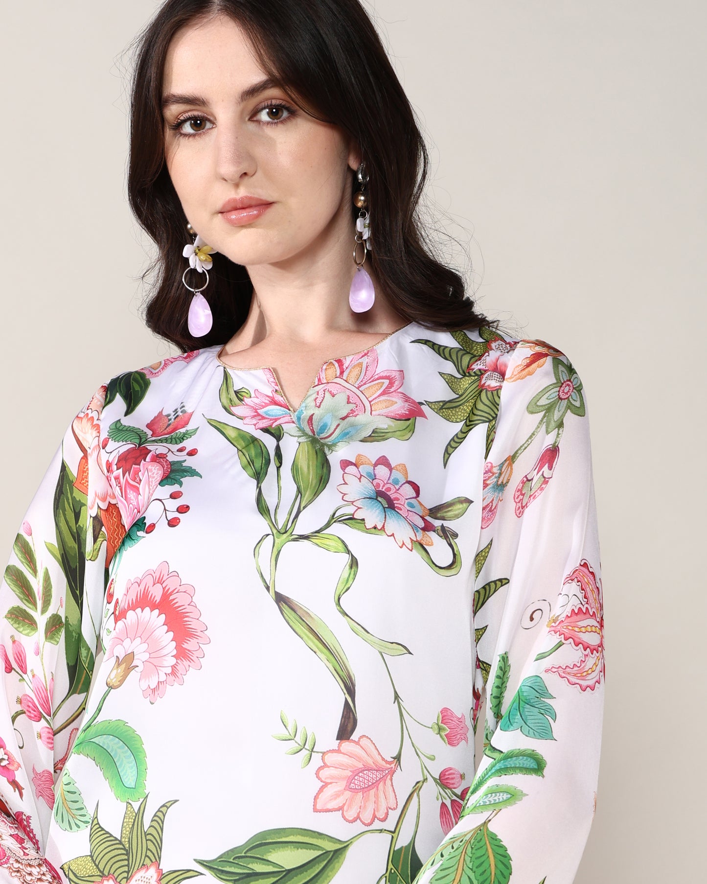 White floral Georgette satin suit with organza dupatta set of 3