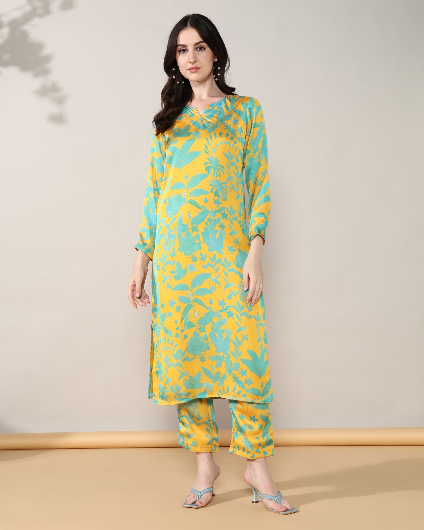 Mustard blue Georgette satin suit with organza dupatta set of 3