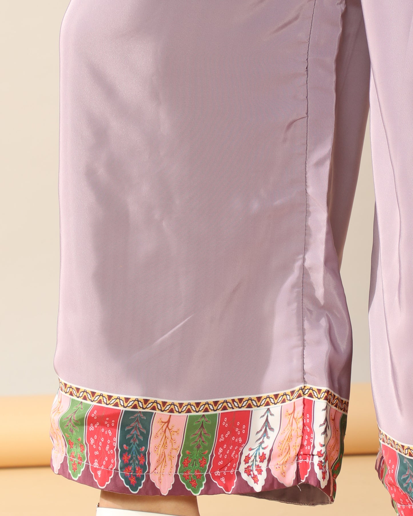 Elegance in Mauve Print Suit Set with Dupatta