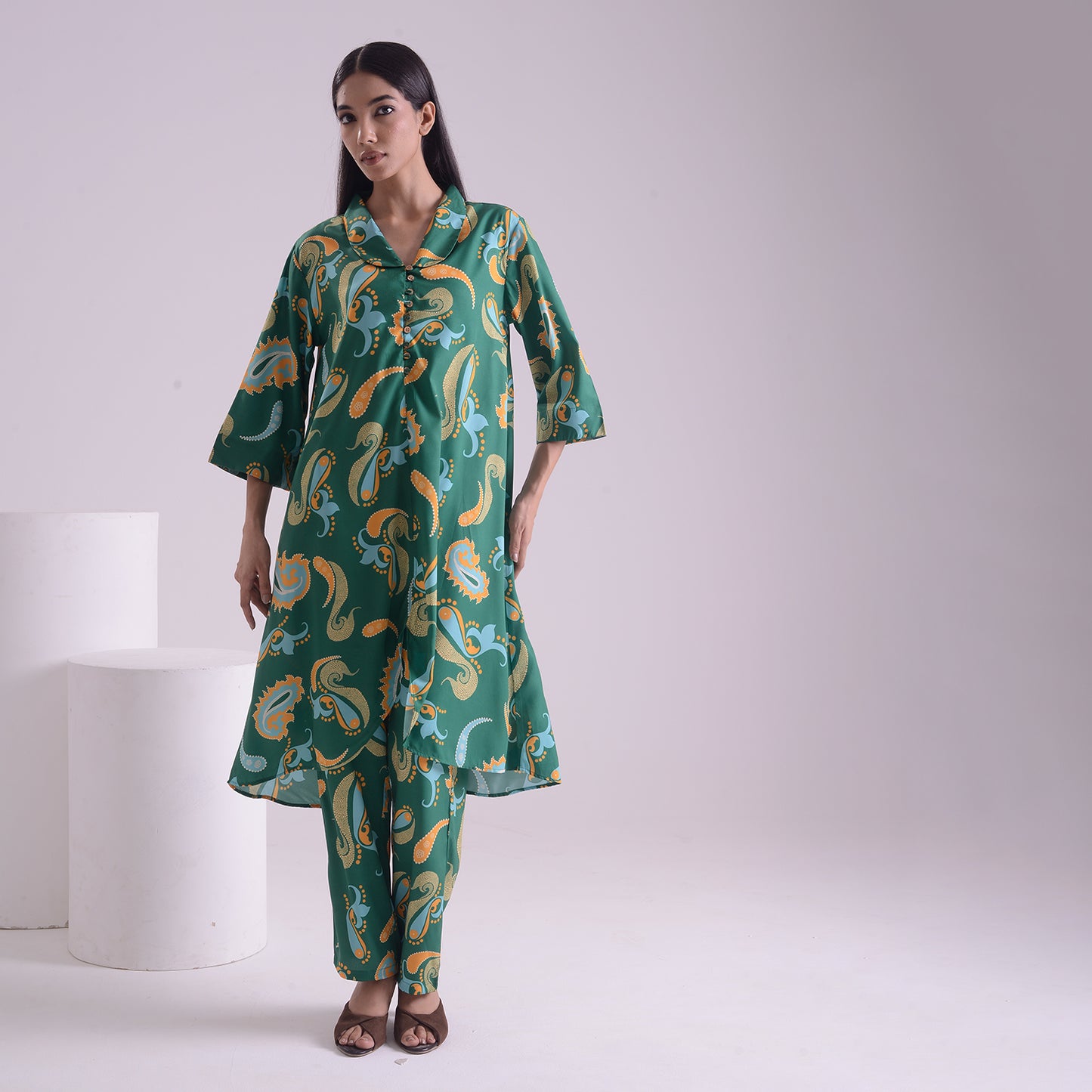 Green paisley printed suit set of 2