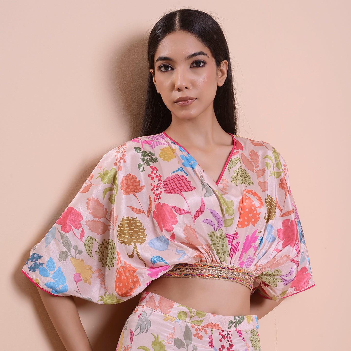 HOK ENSEMBLE Beige printed silk skirt with kaftan style top