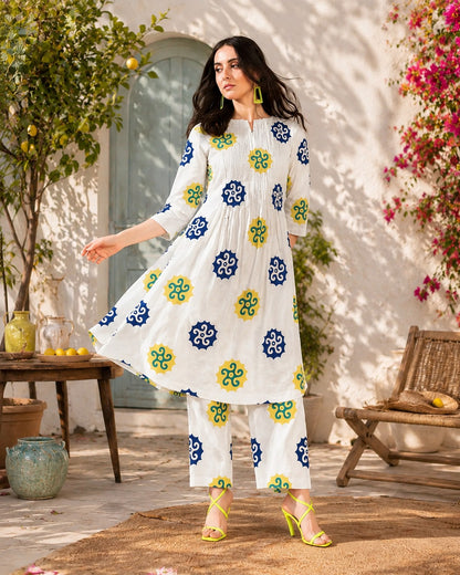 Summer Daze Pure Cotton Cambric Kurta Set