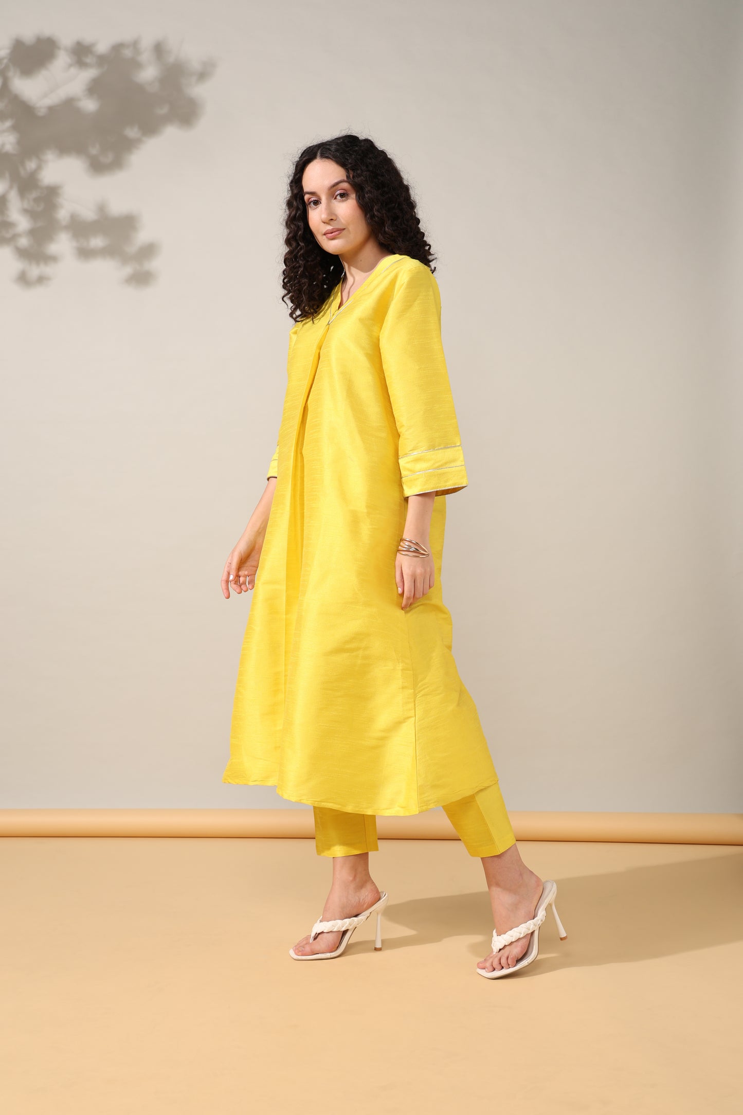 HOK ENSEMBLE - Yellow Dupion silk Suit set