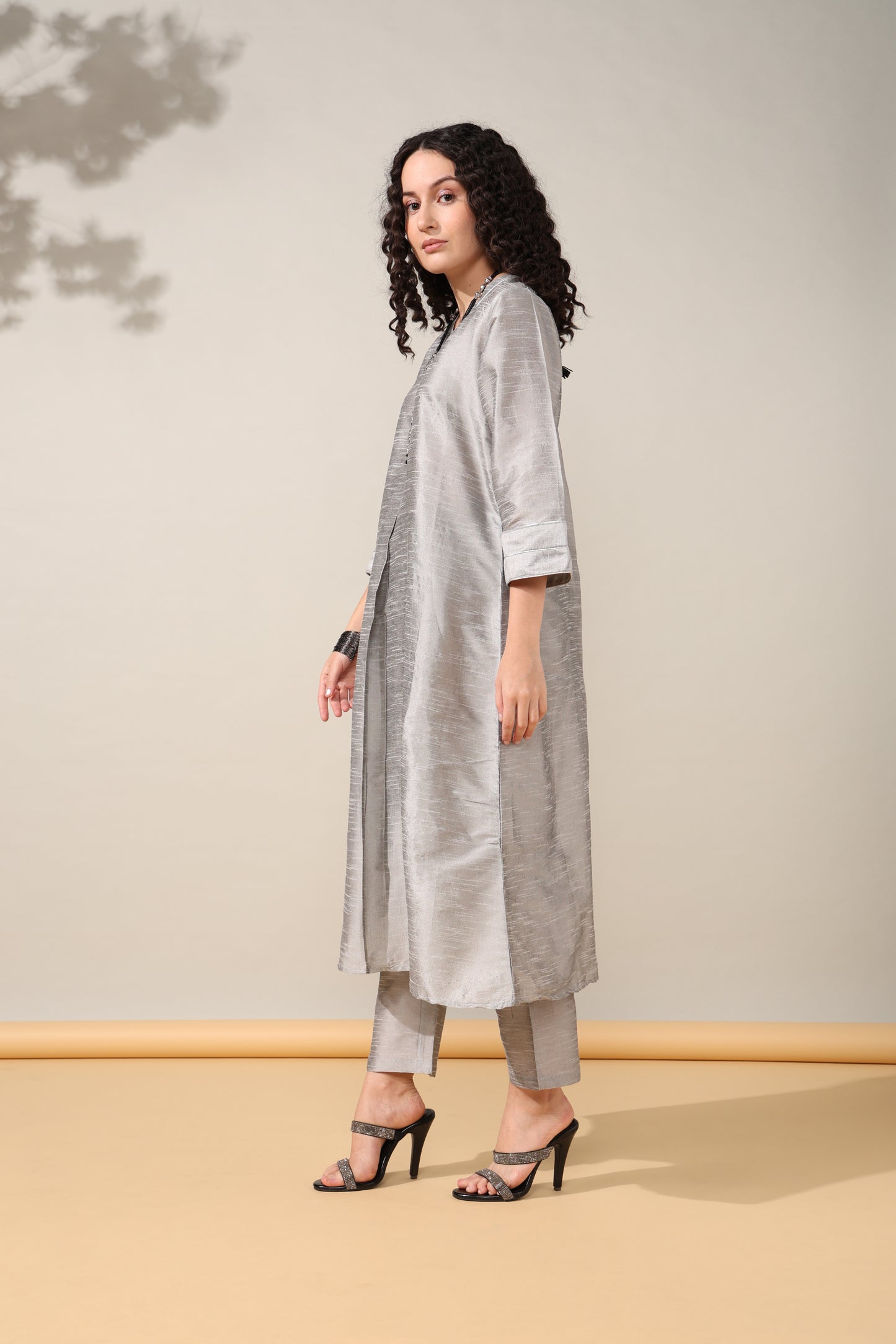 HOK ENSEMBLE - Grey Dupion silk Suit set