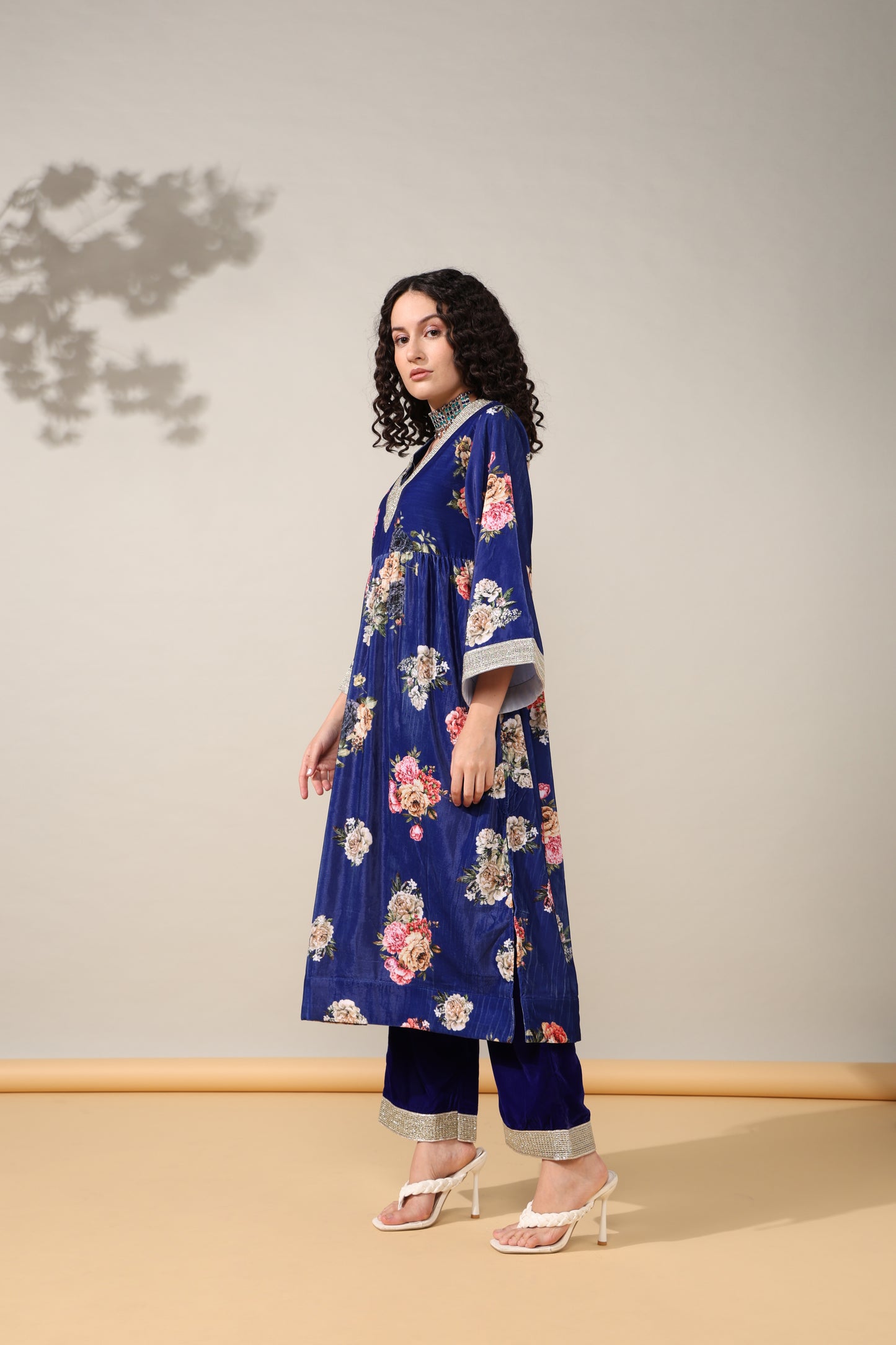 HOK ENSEMBLE - Printed Navy floral Velvet Suit set