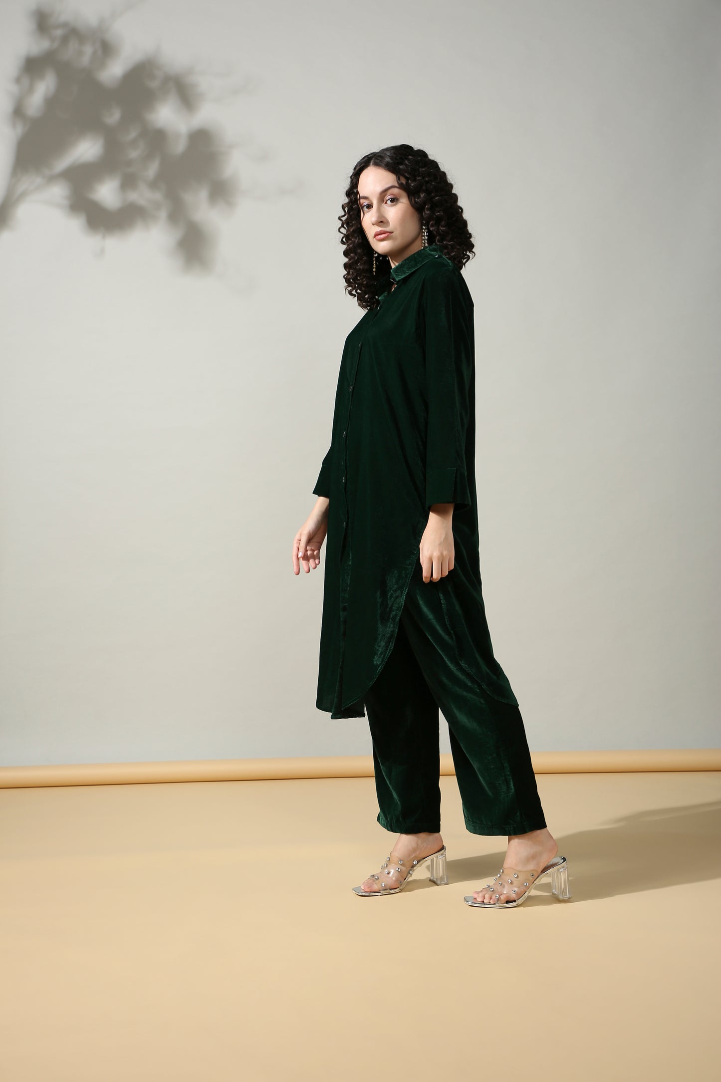 HOK ENSEMBLE - Green Velvet Long Coord set